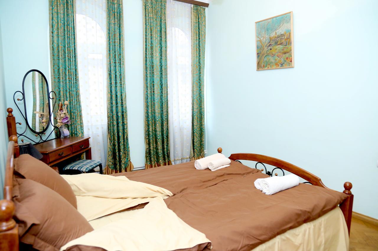יירבאן Apartment On 11 Amiryan Street מראה חיצוני תמונה