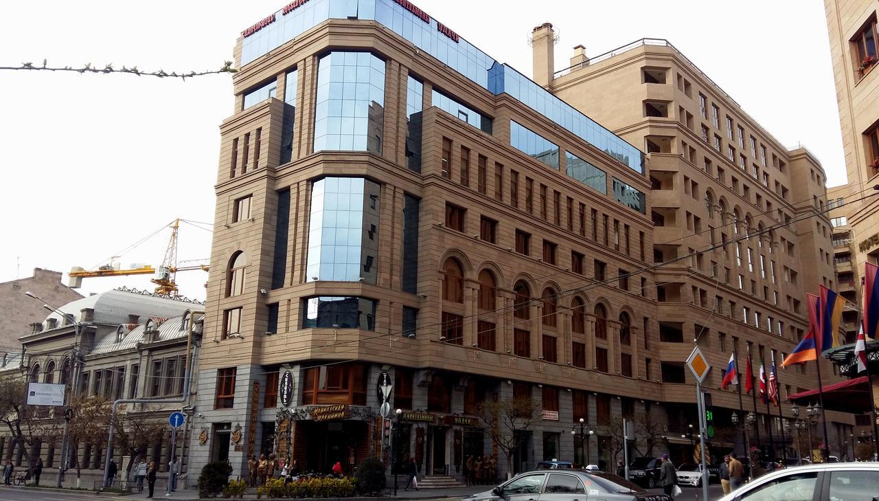 יירבאן Apartment On 11 Amiryan Street מראה חיצוני תמונה